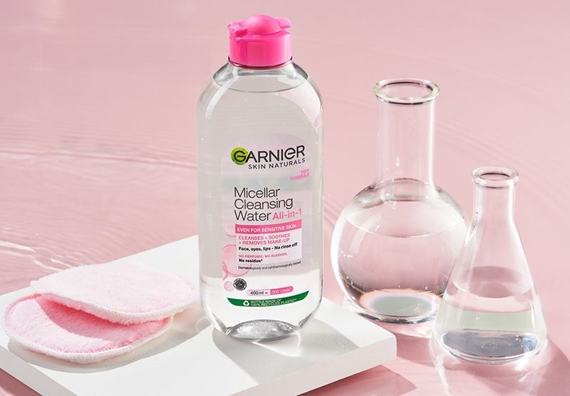 Nước tẩy trang Garnier Micellar Cleansing Water