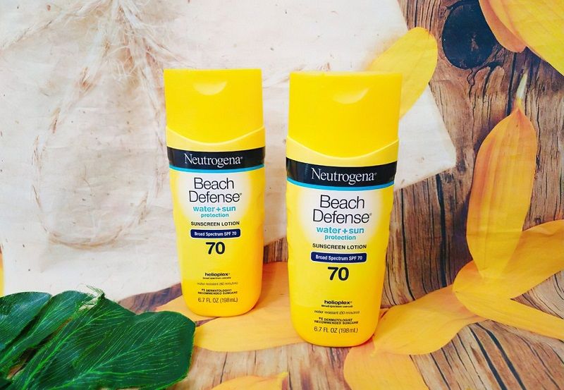 Kem chống nắng Neutrogena Beach Defense Water + Sun Protection Sunscreen Lotion SPF 70