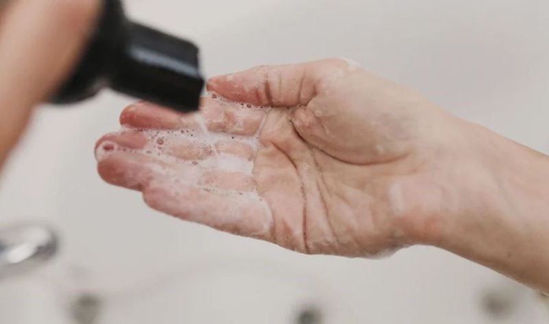 Khử mùi và làm sạch sâu