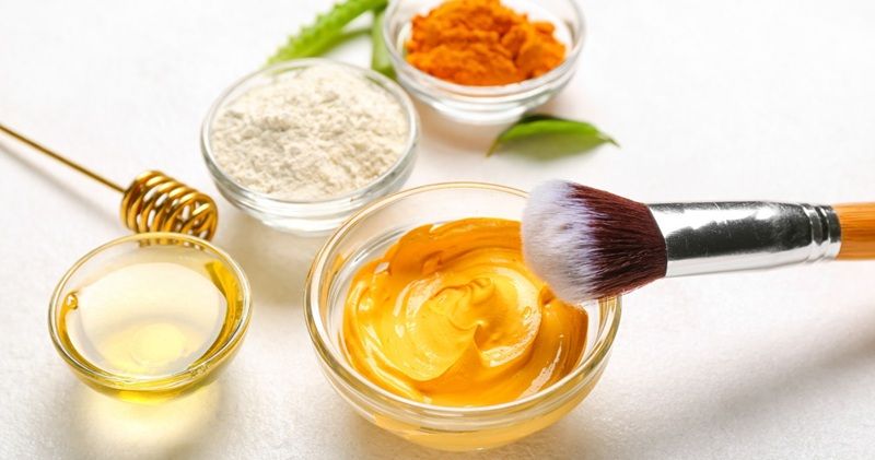 Mặt nạ tinh bột nghệ và sữa chua