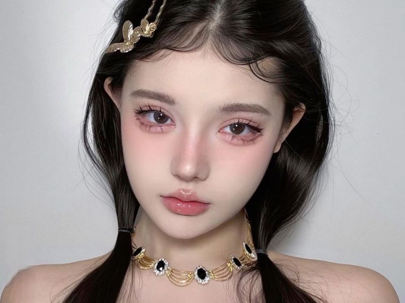 Lối trang điểm Douyin ngọt ngào, cuốn hút