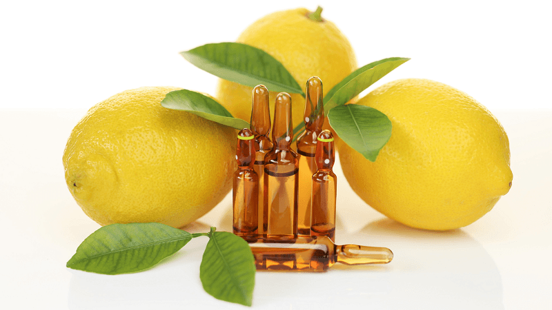 Ampoule dành cho da nhạy cảm thường tập trung vào các thành phần lành tính, dịu nhẹ và có nguồn gốc từ thiên nhiên, đồng thời loại bỏ các chất dễ gây kích ứng như hương liệu, chất tạo màu, paraben hay cồn.