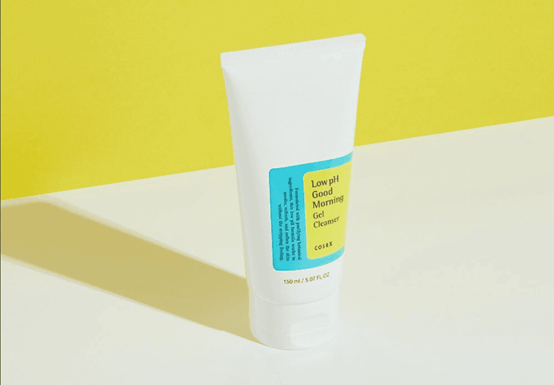 Sữa rửa mặt Cosrx Low pH Good Morning Gel Cleanser (phổ biến trong giới idol)