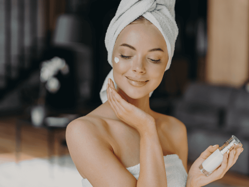 Lotion sẽ giúp da duy trì độ ẩm và tăng độ đàn hồi