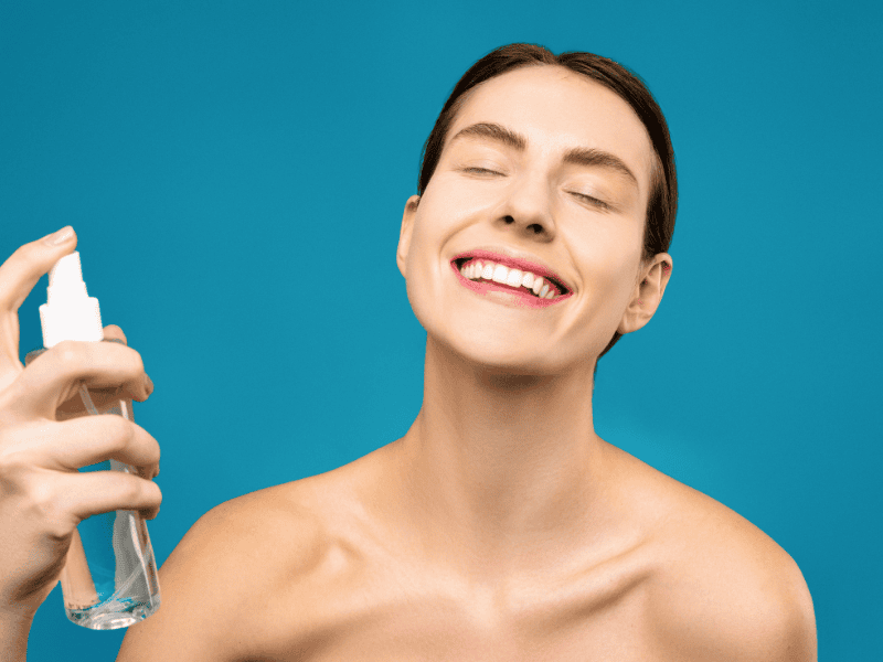 Phương pháp này phù hợp cho những ai thường xuyên di chuyển hoặc muốn cấp ẩm tức thì trong ngày