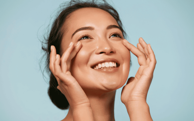 Glycerin mang đến nhiều lợi ích đáng kể giúp làn da luôn mềm mịn, căng khỏe và rạng rỡ hơn mỗi ngày