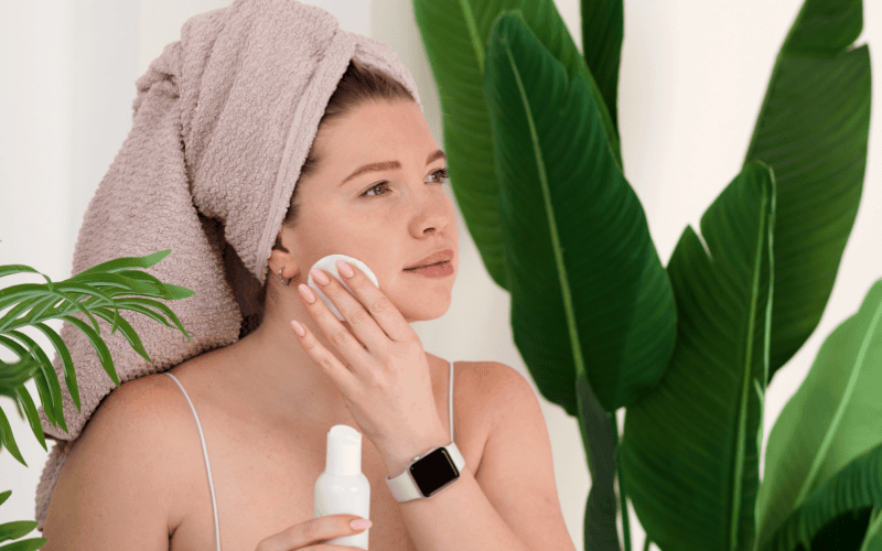 Việc sử dụng toner trước lotion mang lại nhiều lợi ích cho làn da và giúp tối ưu hiệu quả chăm sóc
