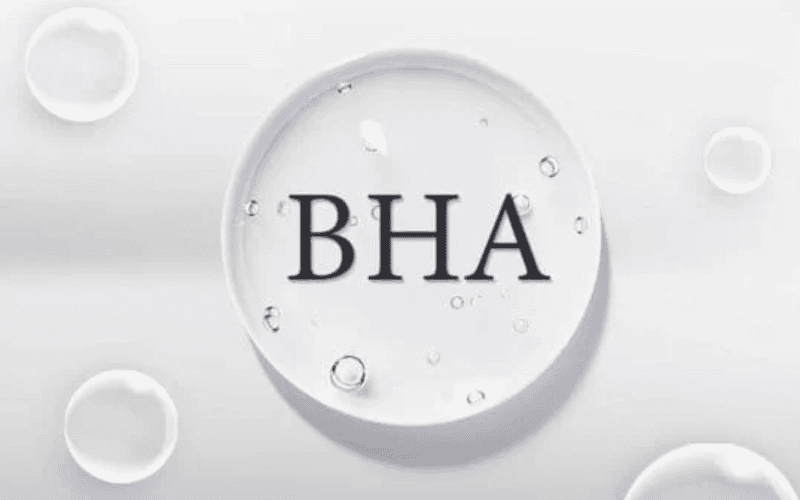 Dạng axit gốc dầu thường được sử dụng trong mỹ phẩm với mục đích tẩy tế bào chết hóa học và làm sạch sâu lỗ chân lông