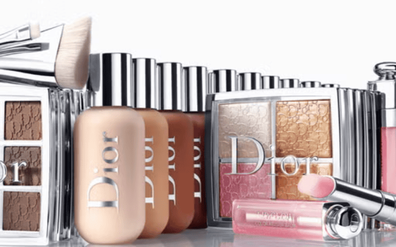 Dior Beauty là thương hiệu trang điểm cao cấp đến từ Pháp, trực thuộc nhà mốt Christian Dior lừng danh