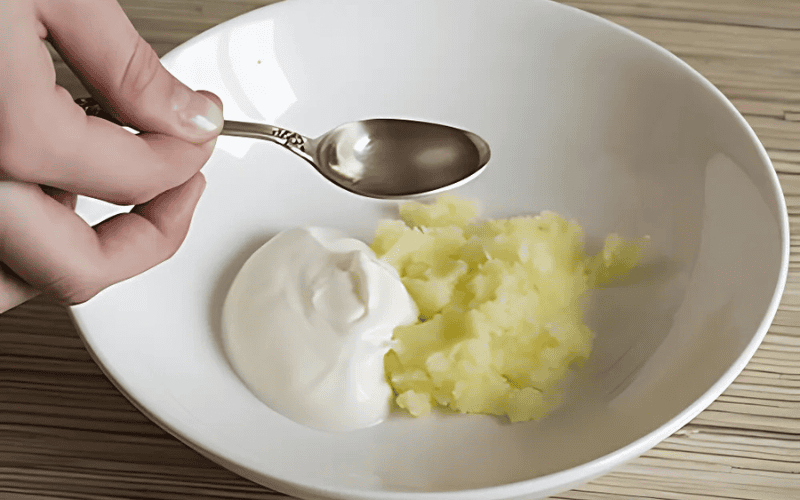 Để mặt nạ khoai tây sữa chua phát huy tối đa công dụng cần biết cách sử dụng đúng cách