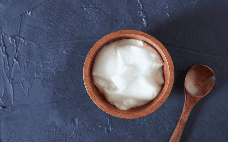 Dù được xem là nguyên liệu tự nhiên, lành tính, sữa chua vẫn có thể trở thành “thủ phạm” khiến da bị kích ứng nếu sử dụng sai cách