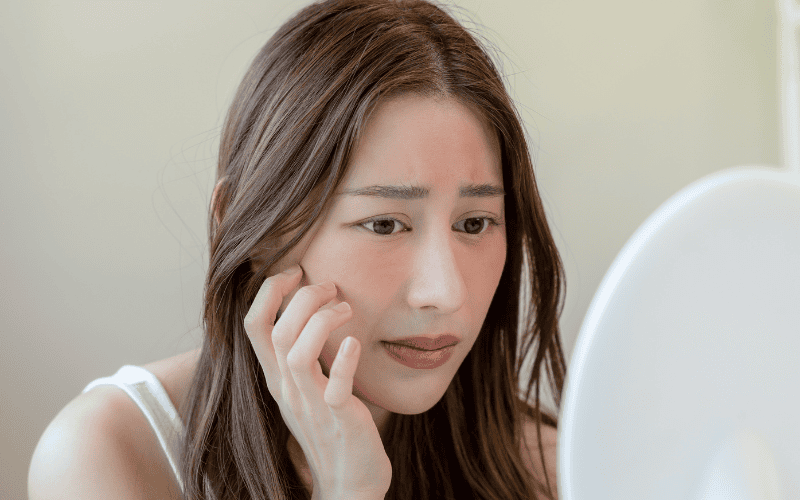 Da nhạy cảm cần được chăm sóc bằng các sản phẩm có công thức nhẹ nhàng và an toàn