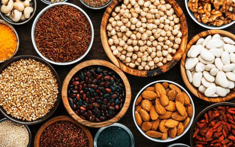 Bổ sung hạt và ngũ cốc không chỉ tốt cho làn da mà còn mang lại lợi ích cho tim mạch và sức khỏe tổng thể