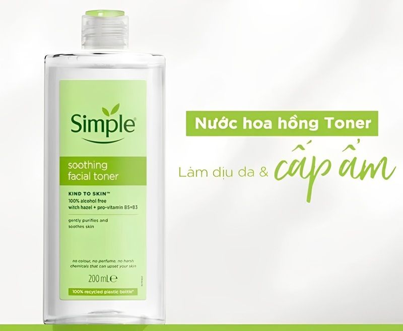 Simple Kind To Skin Soothing Facial Toner là sản phẩm nước cân bằng da mặt lý tưởng