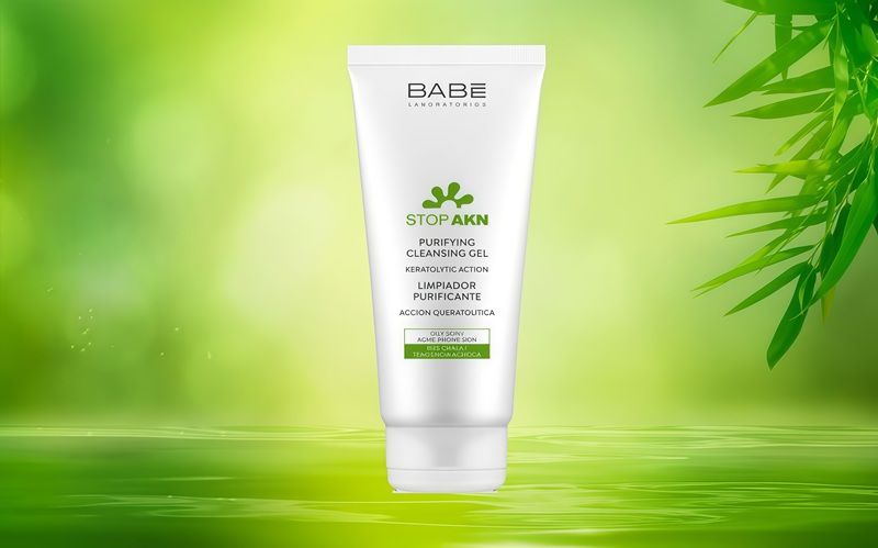 BABÉ Stop Akn Purifying Cleansing Gel có khả năng làm sạch vừa hiệu quả vừa dịu nhẹ