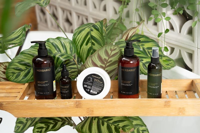 Herbario định hình mình như một thương hiệu chuyên về chăm sóc tóc và da theo hướng organic hiện đại