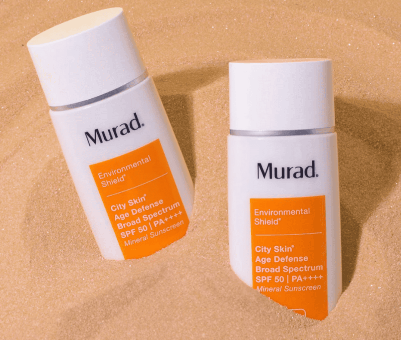 City Skin Age Defense Broad Spectrum SPF 50 PA++++ hoạt động như một lá chắn bảo vệ làn da toàn diện