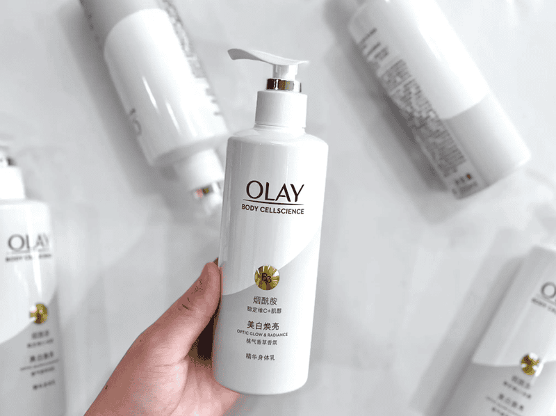 Olay Body Cellscience B3 + Vitamin C được biết đến với khả năng cải thiện sắc tố da rõ rệt