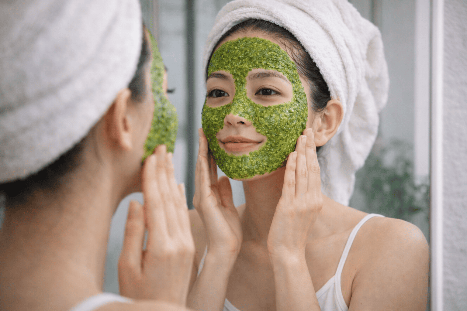 cách đắp mặt nạ bằng rau diếp cá hình 1.png