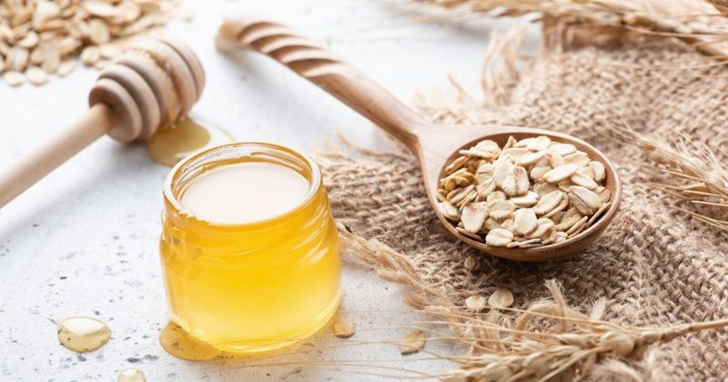 Việc kết hợp mật ong với các nguyên liệu tự nhiên khác có thể nâng cao hiệu quả dưỡng da