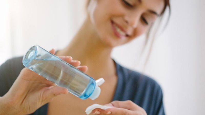 Bạn cần duy trì chu trình chăm sóc da cơ bản mỗi ngày