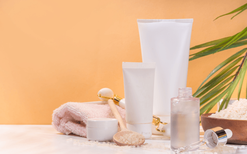 Cách làm nước hoa hồng cho da hỗn hợp
