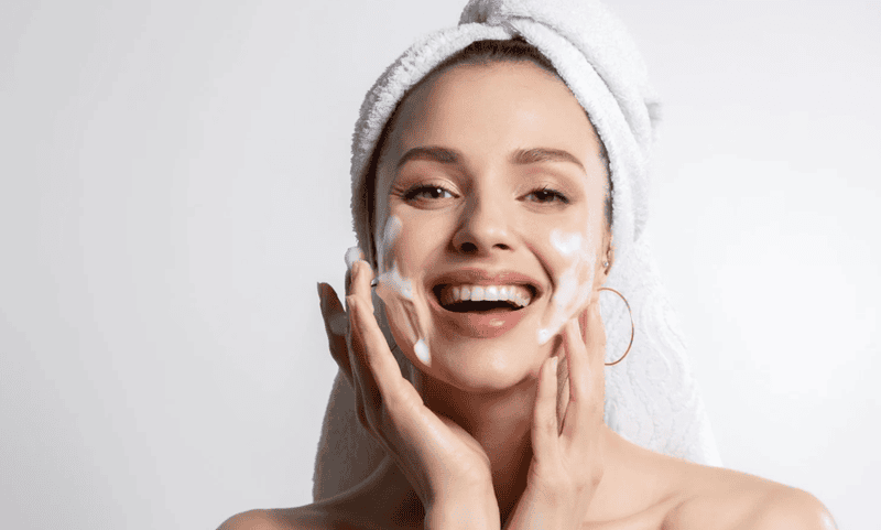 Khi mùa đông đến, làn da phải đối mặt với nhiều yếu tố khắc nghiệt khiến việc chăm sóc trở nên cần thiết hơn bao giờ hết