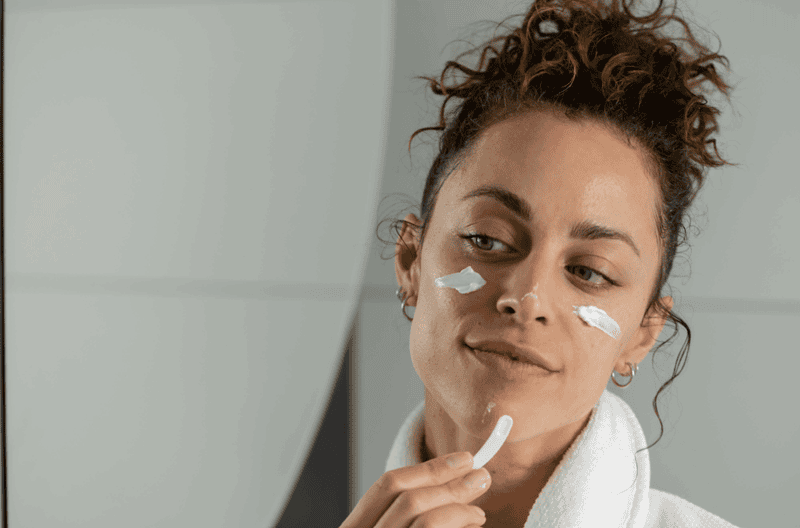 Kem dưỡng ẩm là bước quan trọng nhất, không thể thiếu trong chu trình chăm sóc da mùa đông