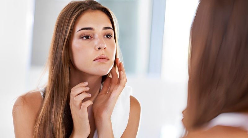 Da hỗn hợp tồn tại không ít hạn chế khiến việc chăm sóc trở nên phức tạp hơn so với các loại da khác