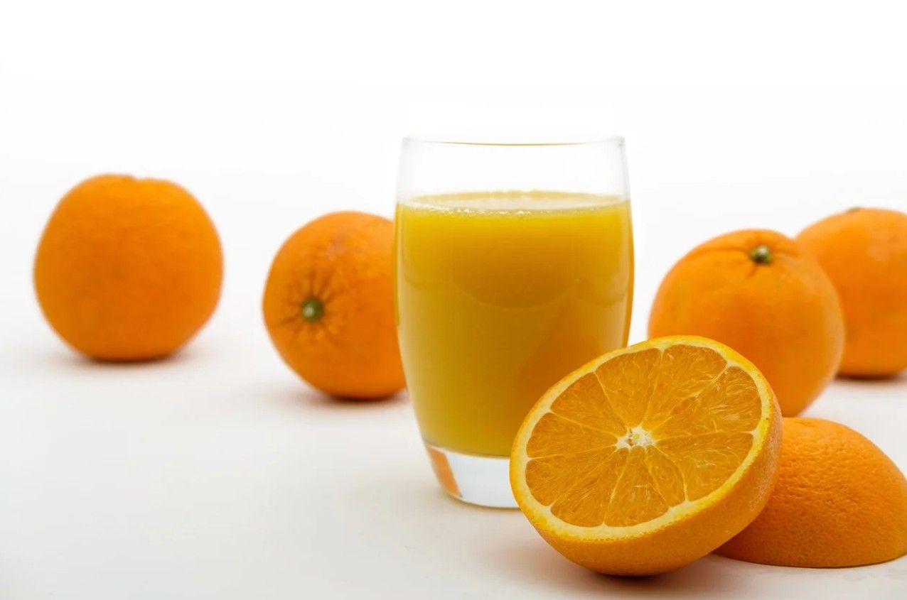 Nước cam là nguồn cung cấp Vitamin C dồi dào