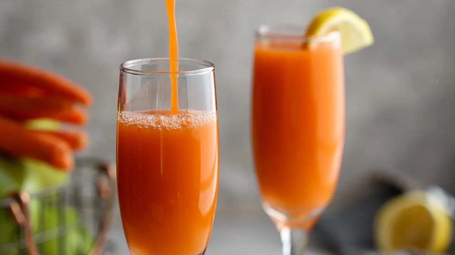 Uống nước ép cà rốt đều đặn làm làn da trở nên đều màu