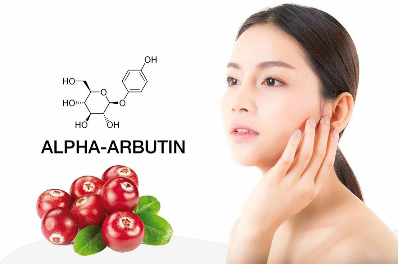Alpha Arbutin làm trắng da bằng cách giải phóng hydroquinone chậm rãi