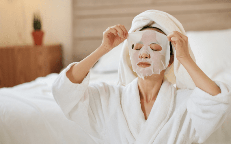 Có một số loại mặt nạ có thứ tự sử dụng khác biệt, tùy thuộc vào chức năng cụ thể của từng loại mặt nạ