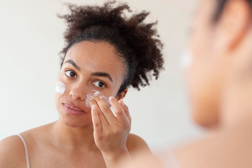 đắp mặt nạ xong có nên bôi kem dưỡng ẩm hình 4.jpg