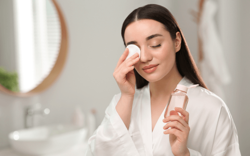 combo đồ skincare cho da dầu mụn cần tập trung làm sạch sâu, kiểm soát dầu hiệu quả