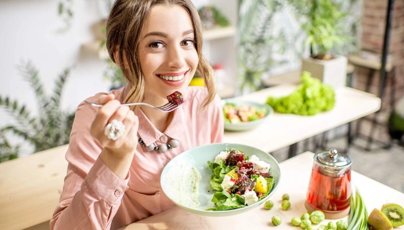 Bạn cũng cần điều chỉnh lối sống và chế độ ăn uống của mình