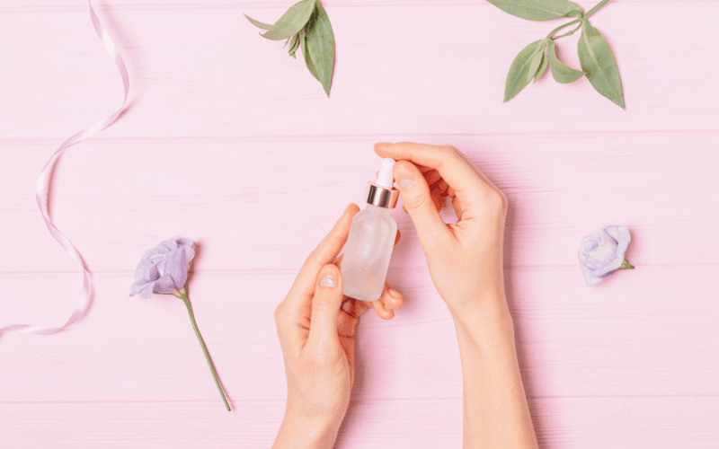 Những yếu tố di truyền này ảnh hưởng trực tiếp đến tốc độ hấp thụ và phản ứng của da với serum