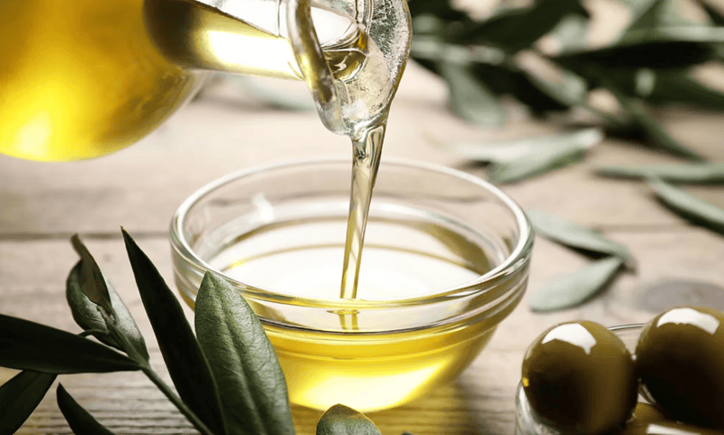 Không nên dùng dầu oliu hằng ngày