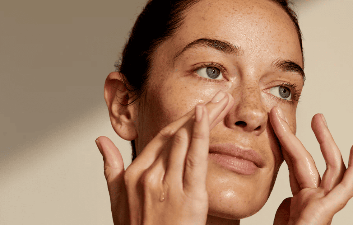 hướng dẫn sử dụng dầu tẩy trang hình 4.png