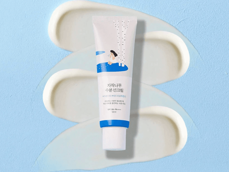 Round Lab Birch Juice Moisturizing Sun Cream là một trong những cái tên được cộng đồng làm đẹp nhắc đến nhiều nhất nhờ kết cấu độc đáo và hiệu quả đem lại