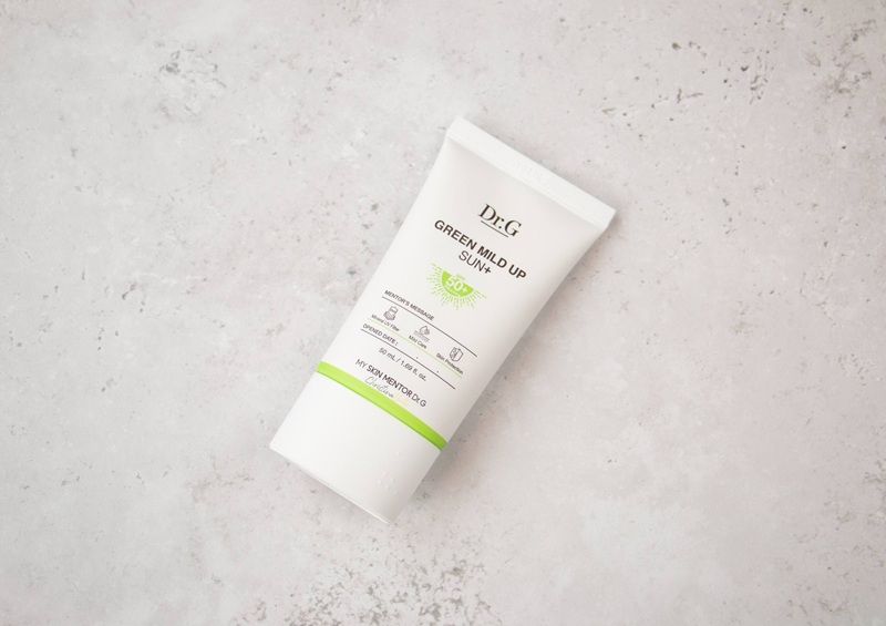 Dr.G Green Mild Up Sun+ nổi tiếng với độ lành tính cao, thường được cân nhắc cho cả những làn da mỏng manh và dễ tổn thương