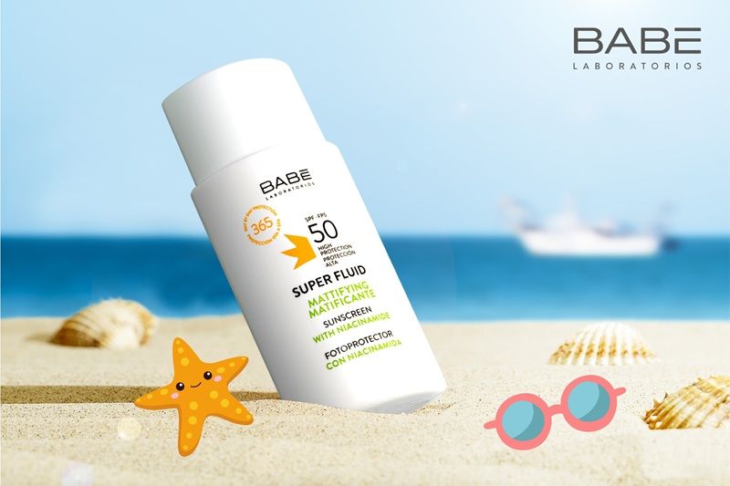 BABÉ Super Fluid Mattifying Sunscreen SPF50 được phát triển cho nhu cầu bảo vệ da toàn diện trước các tác nhân gây hại từ ánh nắng mặt trời và môi trường