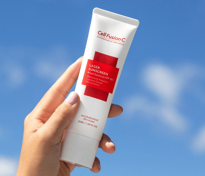 Được phát triển để bảo vệ làn da nhạy cảm và sau liệu trình, Cell Fusion C Laser Sunscreen 100 SPF 50+ là sản phẩm được nhiều phòng khám da liễu tin dùng