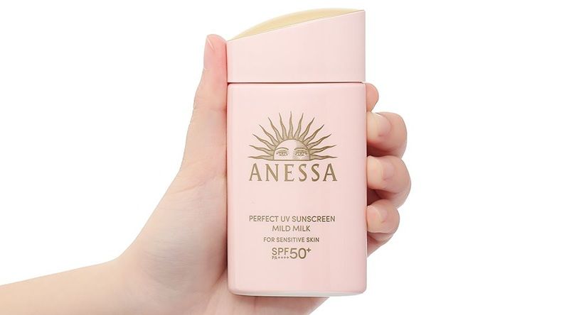 Là công thức được Anessa phát triển chuyên biệt cho da nhạy cảm, Anessa Perfect UV Sunscreen Mild Milk SPF50+ đáp ứng nhu cầu bảo vệ da một cách dịu nhẹ