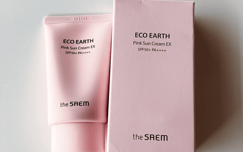 The Saem Eco Earth Pink Sun Cream là lựa chọn lý tưởng cho những ai yêu thích làn da sáng hồng tự nhiên mà không cần trang điểm