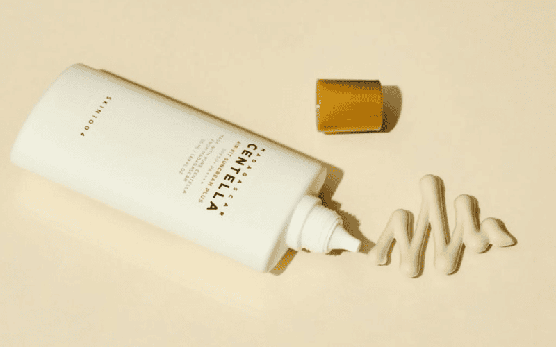 Kem chống nắng SKIN1004 Madagascar Centella Air-Fit SunCream Plus