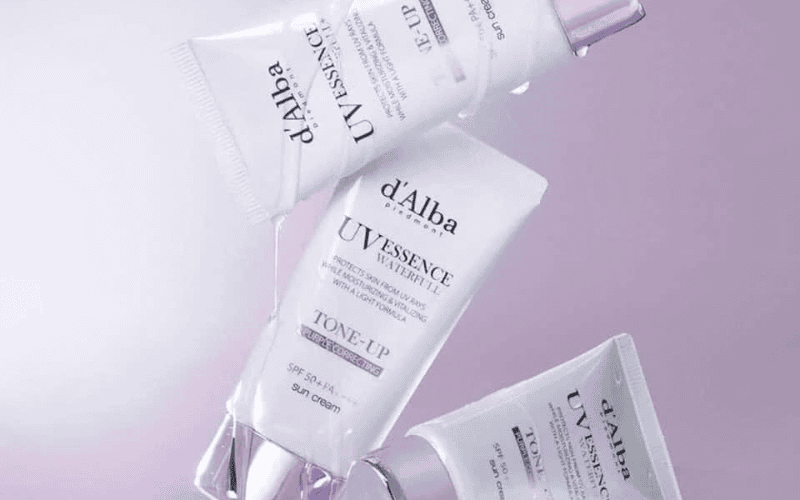 D’alba Waterfull Tone-Up Purple Correcting Sun Cream là dòng kem chống nắng cao cấp đến từ Hàn Quốc