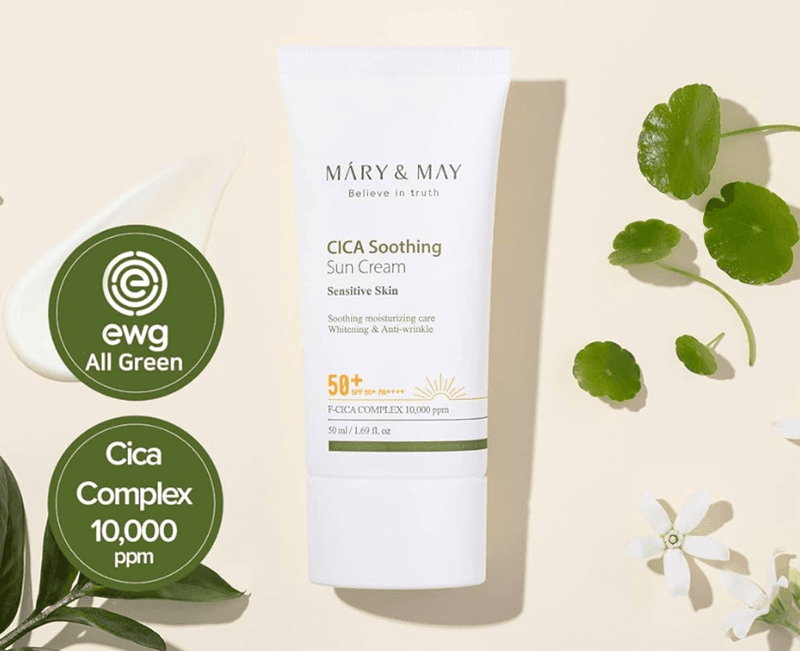 Hướng đến sự an toàn và phục hồi, Mary & May CICA Soothing Sun Cream là công thức thuần chay dịu nhẹ với chiết xuất rau má