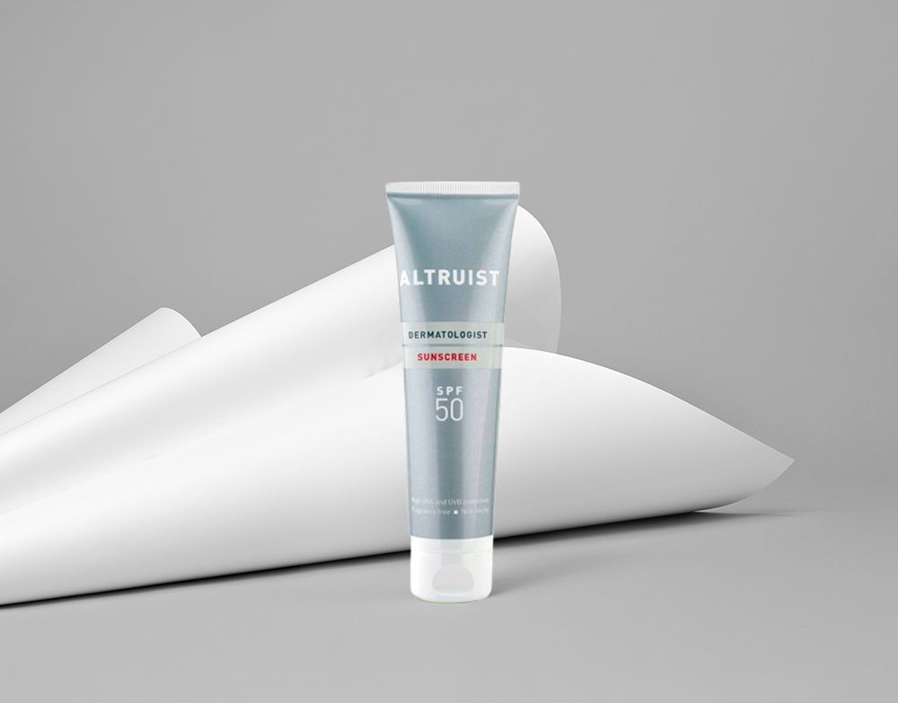 Altruist Dermatologist Sunscreen gây ấn tượng mạnh mẽ với màng lọc chống nắng thuộc hàng “khủng”