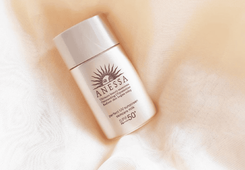 Phiên bản Perfect UV Skincare BB Foundation không chỉ bảo vệ da hiệu quả trong môi trường nắng gắt, mà còn thay thế lớp nền nhờ khả năng che phủ trung bình